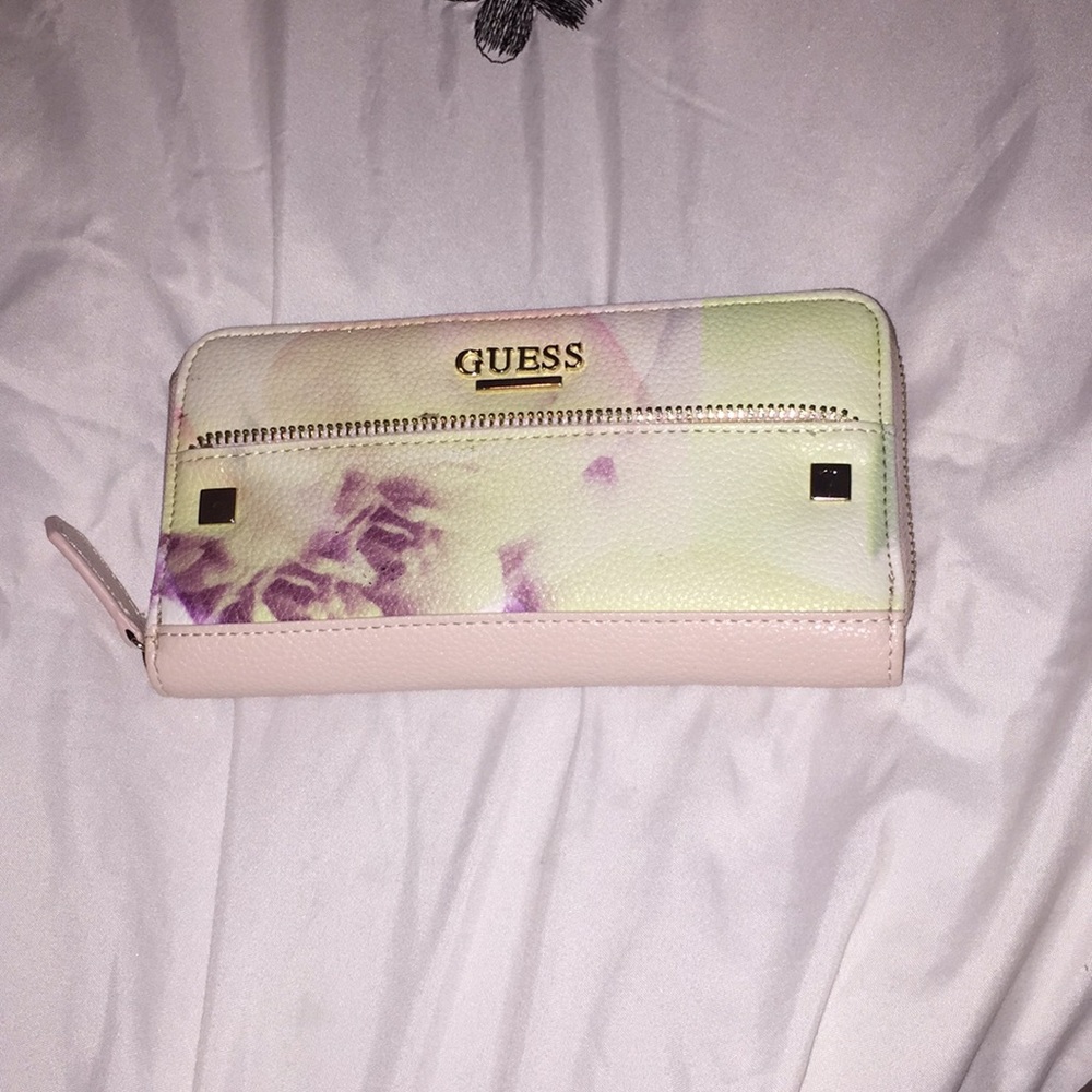 Guess wallet